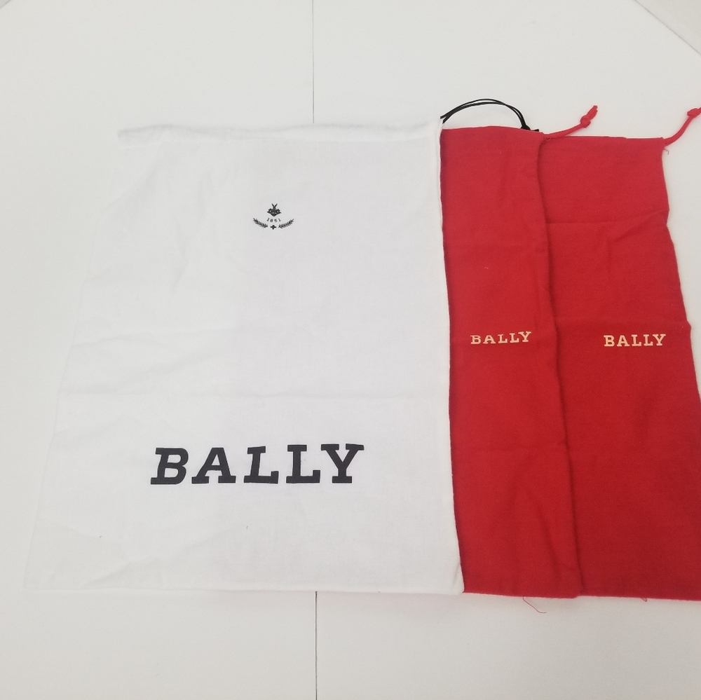 Lot 3 Bally dust bags; 1 Med size and 2 regular size. New condition.